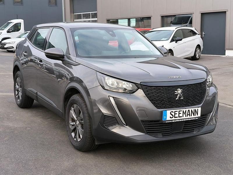 Gebraucht Peugeot 2008 Active 131 PS (96 kW) 2021 Grau SUV