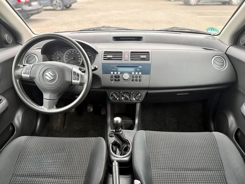 Gebraucht Suzuki Swift 102 PS (75 kW) 2006 Schwarz Kleinwagen