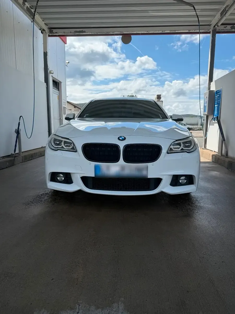 Gebraucht BMW 530 M Sport 258 PS (189 kW) 2016 Weiß Limousine
