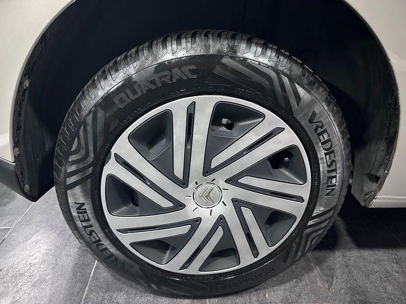 Gebraucht Citroën C3 Feel 82 PS (60 kW) 2019 Grau Limousine