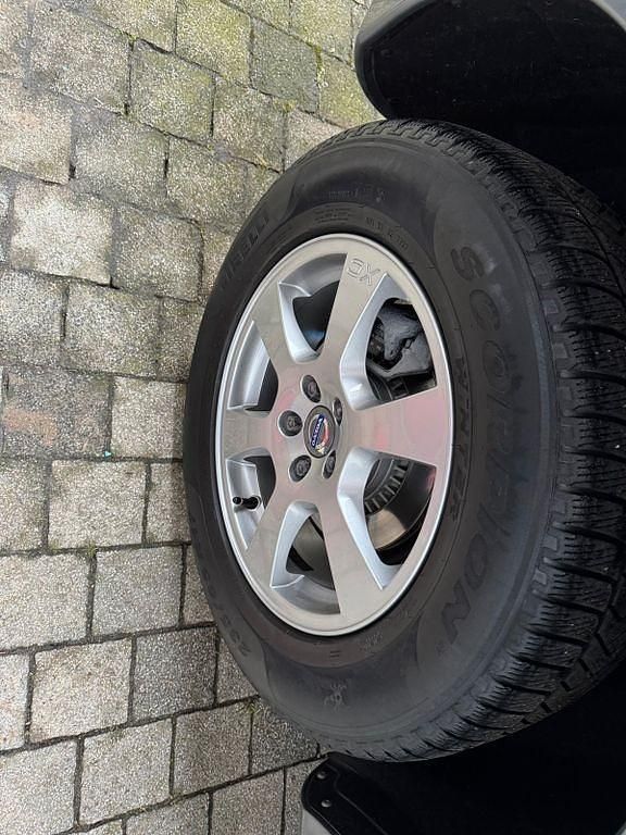 Gebraucht Volvo XC60 Momentum 190 PS (139 kW) 2016 Schwarz SUV