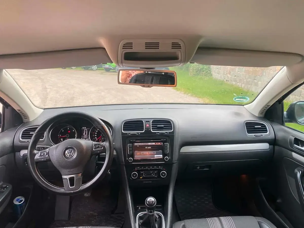 Gebraucht VW Golf VII 105 PS (77 kW) 2012 Schwarz Kombi