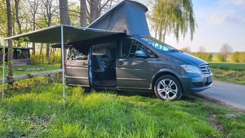 Grau Gebraucht 2013 Mercedes Viano Marco Polo Van / Kleinbus | 27.000 € - Bild 1/4