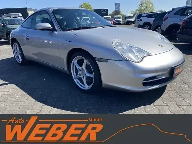 Używany Porsche 911 Carrera 320 KM (235 kW) 2002 Srebrny Coupe
