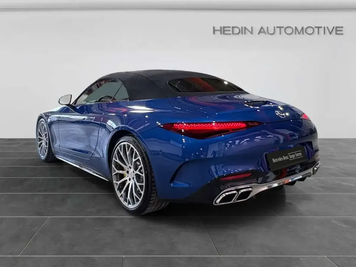 Gebraucht Mercedes SL63 AMG AMG 585 PS (430 kW) 2022 Blau Cabrio