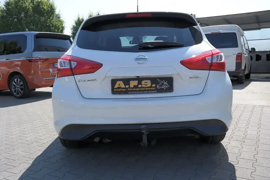 Gebraucht Nissan Pulsar N-Connecta 116 PS (85 kW) 2018 Weiß Kleinwagen