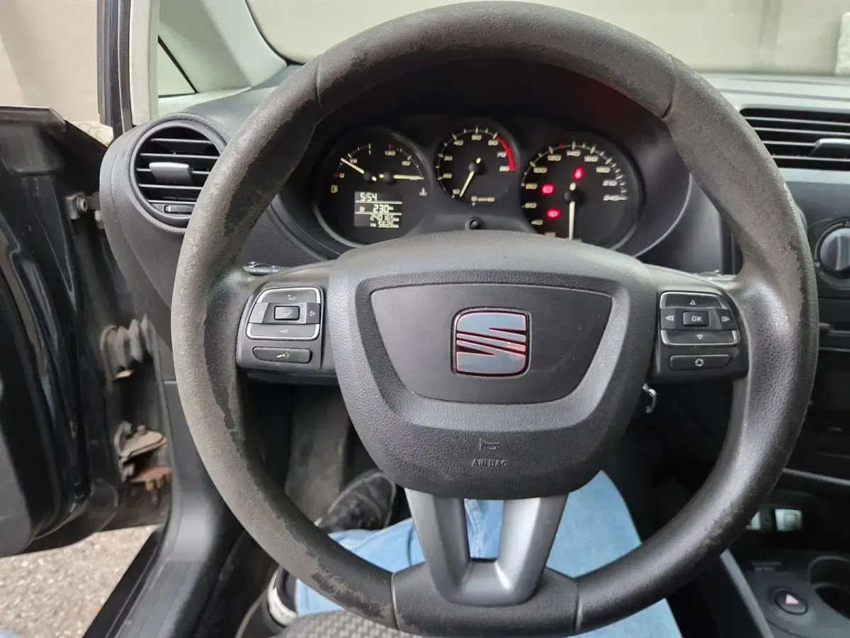 Gebraucht Seat Leon Style 125 PS (91 kW) 2010 Schwarz Kleinwagen