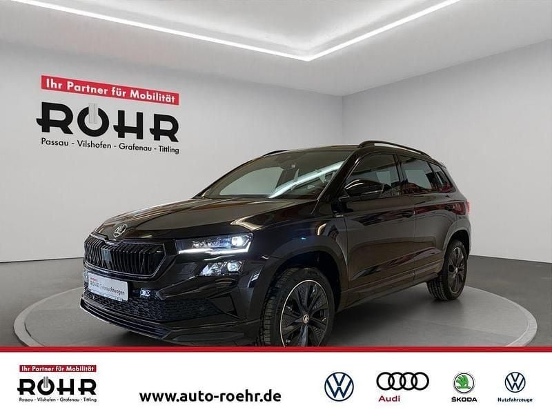 Schwarz Gebraucht 2025 Skoda Karoq SportLine SUV | 32.880 € (Guter Preis) - Bild 1/4