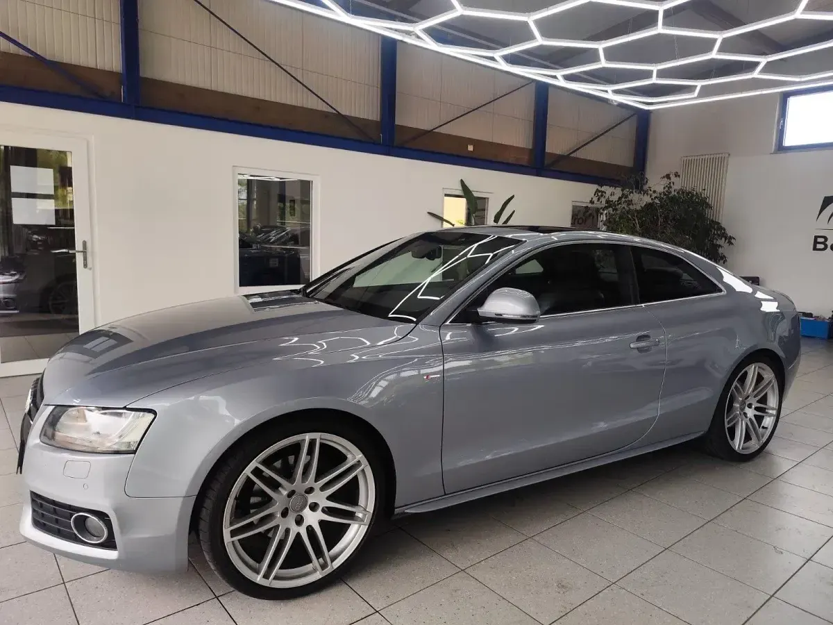 Gebraucht Audi A5 Comfort 239 PS (175 kW) 2009 Silber Coupé