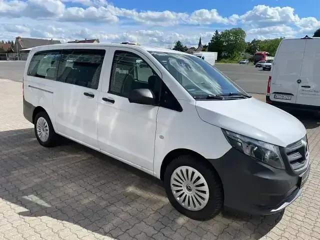 Gebraucht Mercedes Vito 136 PS (100 kW) 2022 Arktikweiß Van