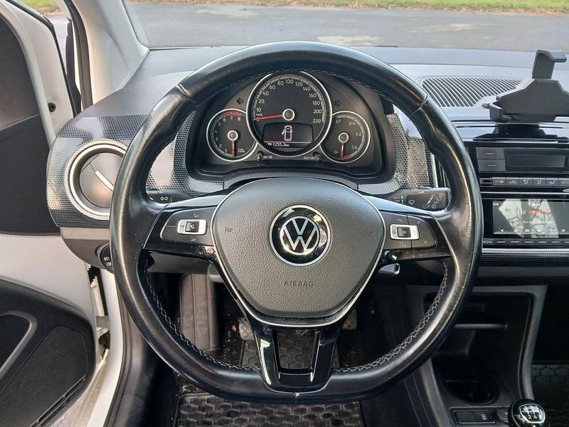 Gebraucht VW up! 65 PS (47 kW) 2021 Weiß Kleinwagen