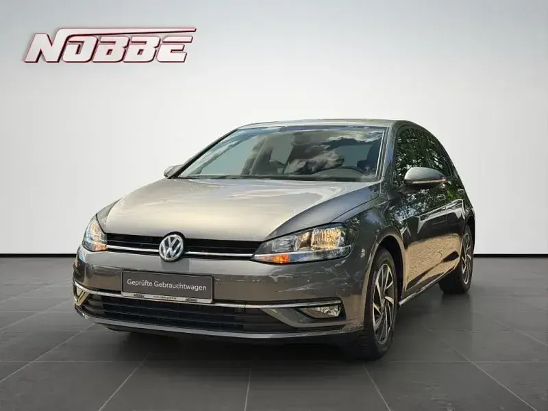 Gebraucht VW Golf VII Comfortline 125 PS (91 kW) 2018 Limousine