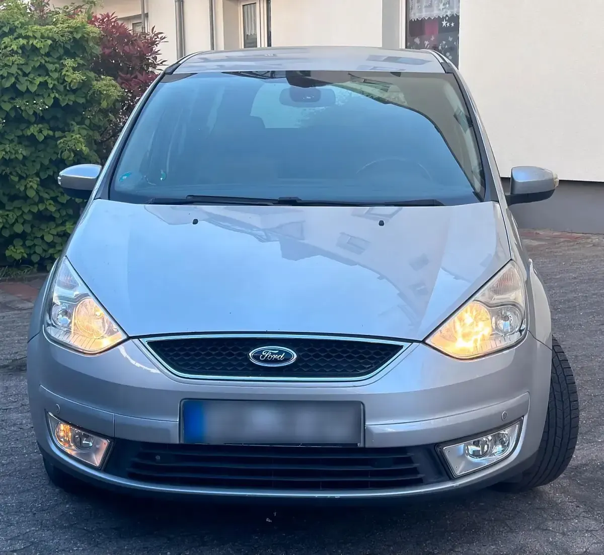Gebraucht Ford Galaxy 140 PS (102 kW) 2008 Silber Van / Kleinbus