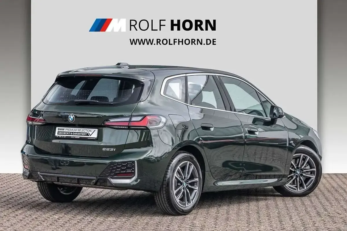Gebraucht BMW 223 Active Tourer M Sport 218 PS (160 kW) 2023 Sanremo green Van / Kleinbus