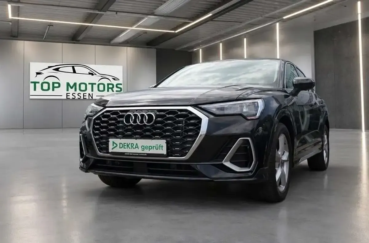Gebraucht Audi Q3 Sportback S-Line 150 PS (110 kW) 2022 Schwarz SUV