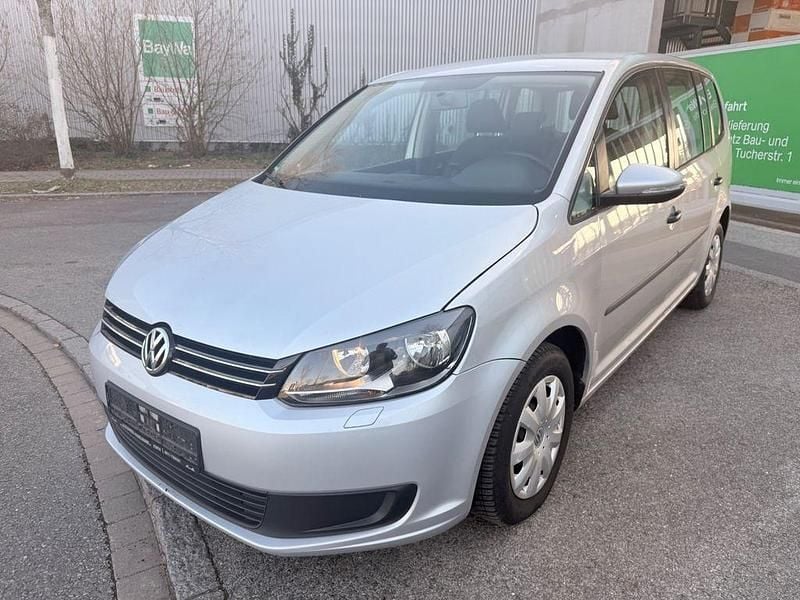 Gebraucht VW Touran Trendline 105 PS (77 kW) 2012 Silber Van / Kleinbus