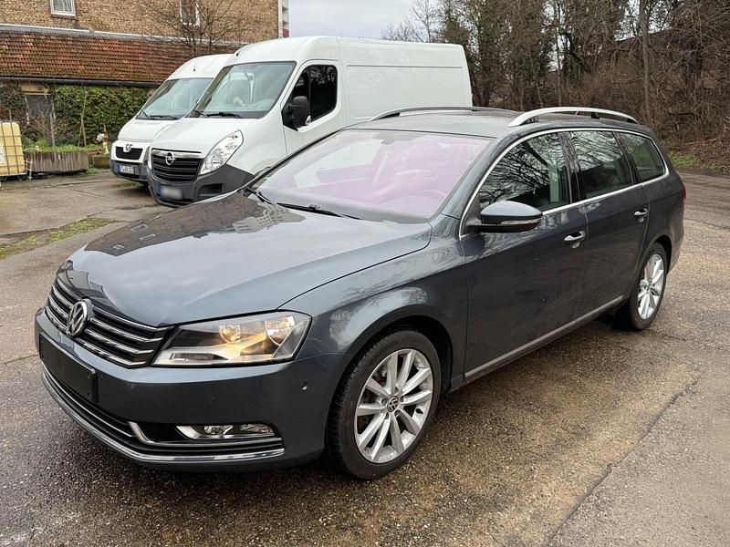 Gebraucht VW Passat Highline 160 PS (117 kW) 2011 Grau Kombi