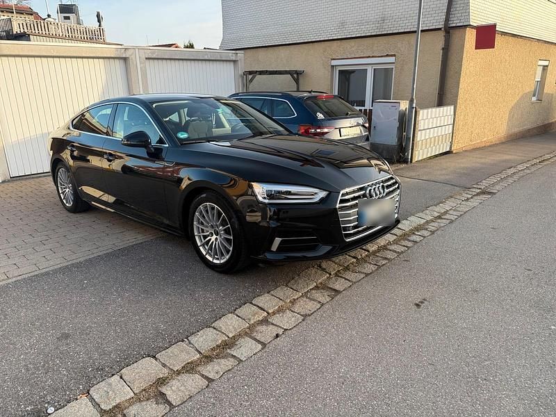 Gebraucht Audi A5 Sportback 190 PS (139 kW) 2019 Schwarz Kleinwagen