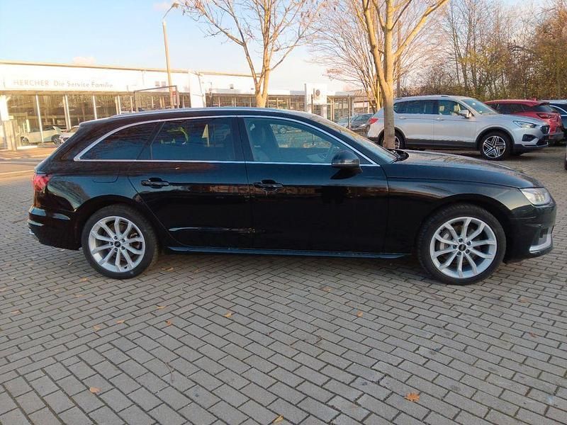 Gebraucht Audi A4 Advanced 204 PS (150 kW) 2024 Schwarz Kombi