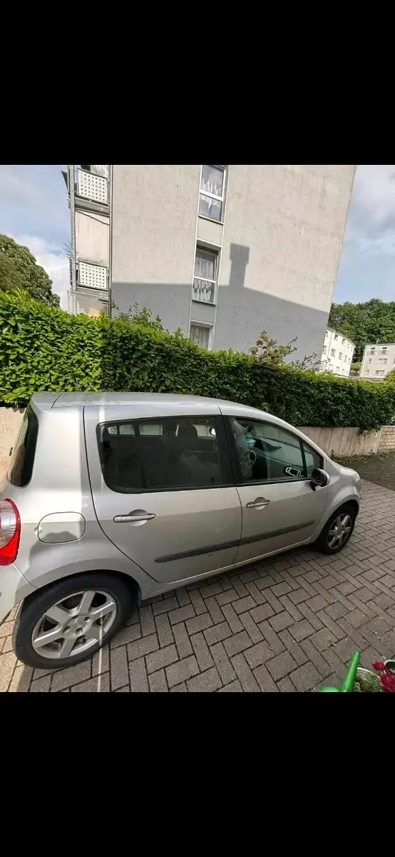 Gebraucht Renault Modus 85 PS (62 kW) 2009 Silber Van / Kleinbus