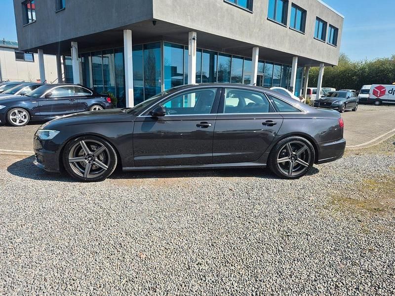 Gebraucht Audi A6 Sport 272 PS (200 kW) 2015 Grau Limousine