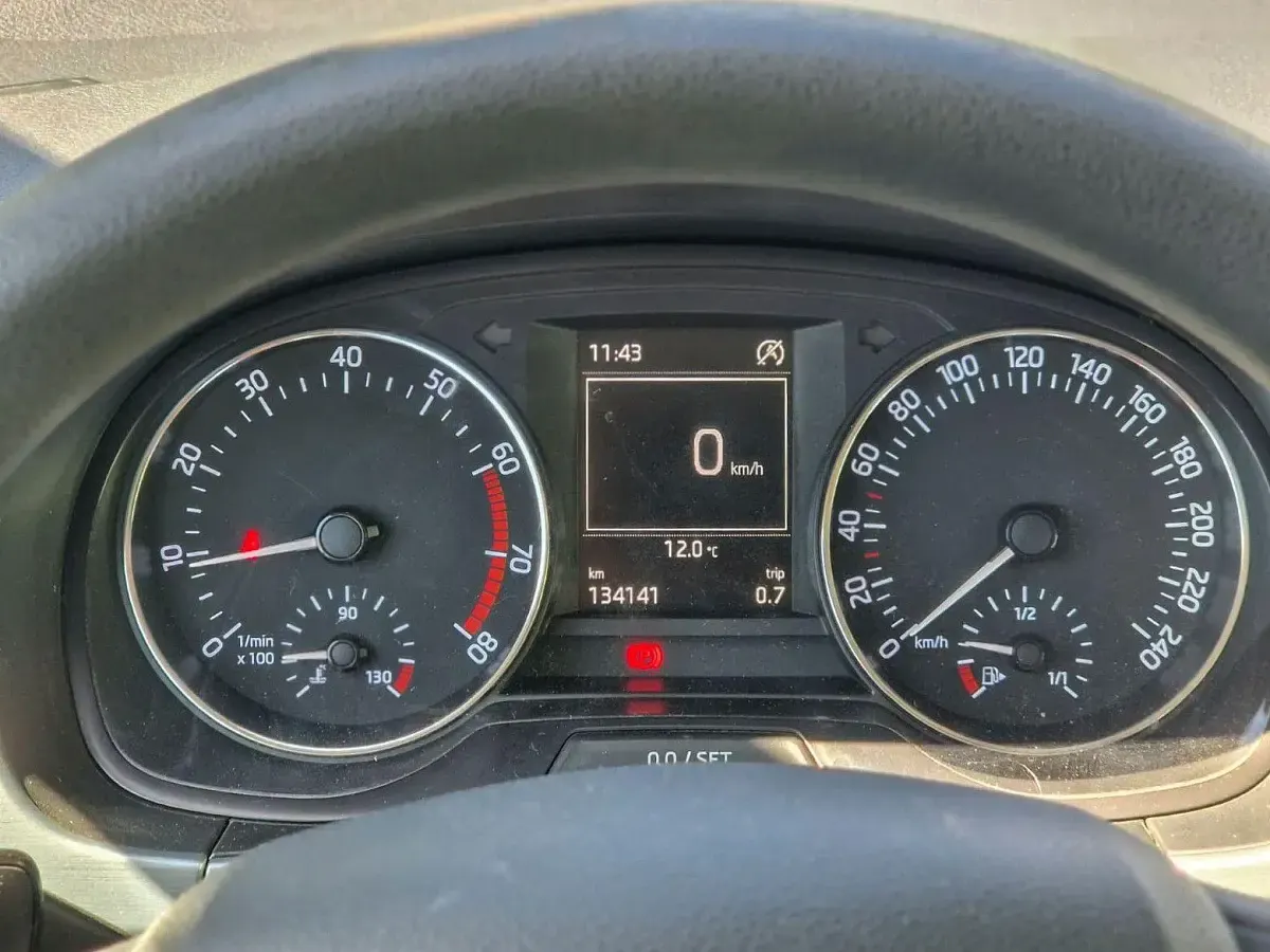 Gebraucht Skoda Fabia Ambition 60 PS (44 kW) 2015 Blau Kleinwagen