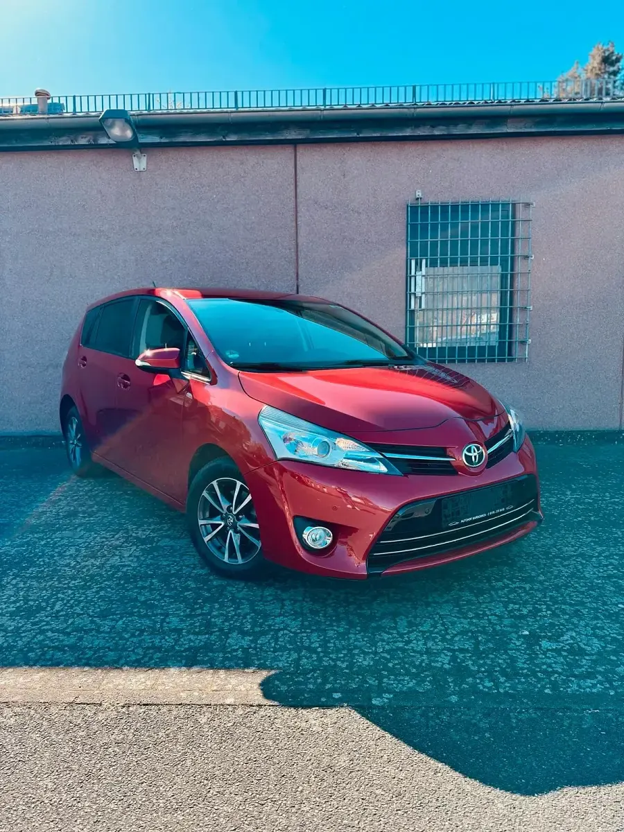 Gebraucht Toyota Verso 147 PS (108 kW) 2013 Van / Kleinbus