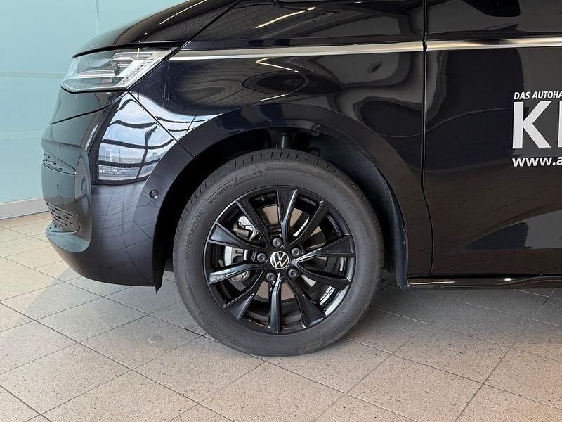 Gebraucht VW Multivan Style 150 PS (110 kW) 2025 Schwarz Van