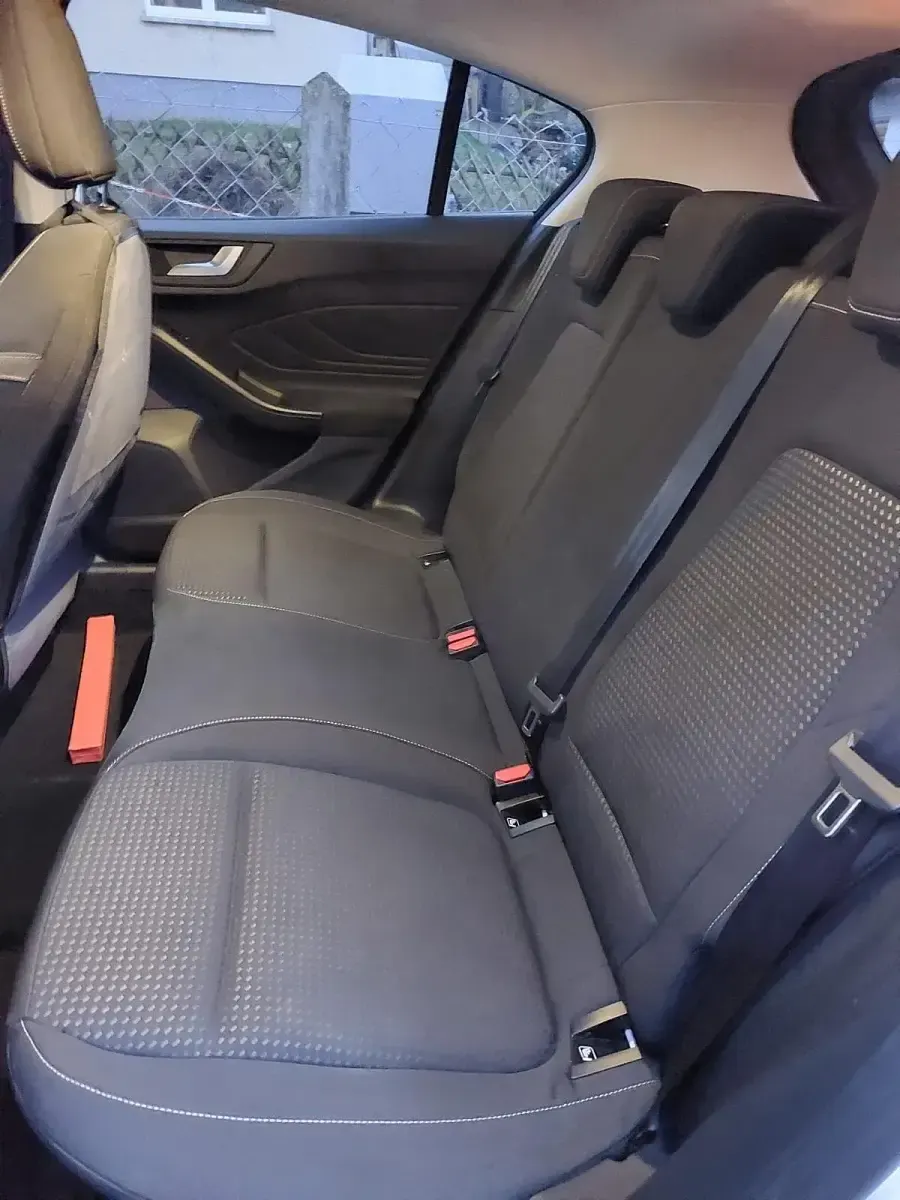 Gebraucht Ford Focus Cool & Connect 150 PS (110 kW) 2018 Weiß Limousine
