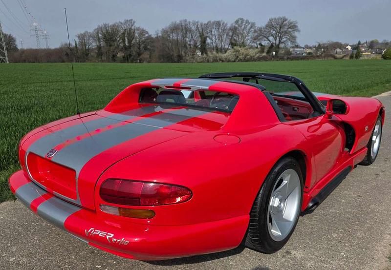 Gebraucht Dodge Viper 400 PS (294 kW) 1993 Rot Cabrio
