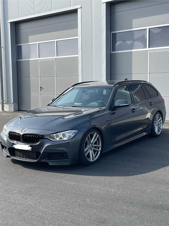 Gebraucht BMW 320 M Sport 184 PS (135 kW) 2012 Grau Kombi