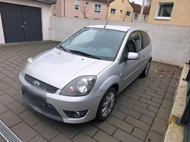 Gebraucht Ford Fiesta ST-Line 69 PS (50 kW) 2008 Silber Kleinwagen