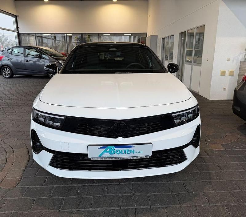 Neu Opel Astra 131 PS (96 kW) 2025 Weiß Limousine