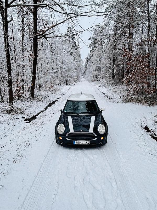 Second-hand Mini Cooper 115 CP (84 kW) 2004 Negru Hatchback