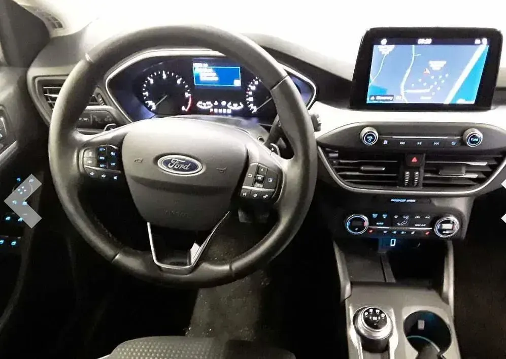 Gebraucht Ford Focus Cool & Connect 150 PS (110 kW) 2019 Rot Limousine