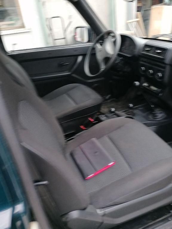 Gebraucht Lada Taiga 83 PS (61 kW) 2020 Grün SUV