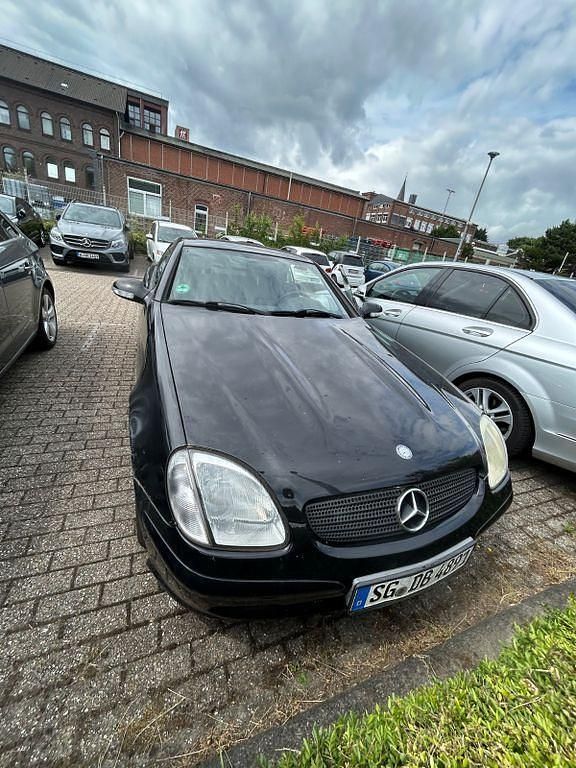 Schwarz Gebraucht 2000 Mercedes SLK200 Cabrio | 3.499 € (Guter Preis) - Bild 1/4
