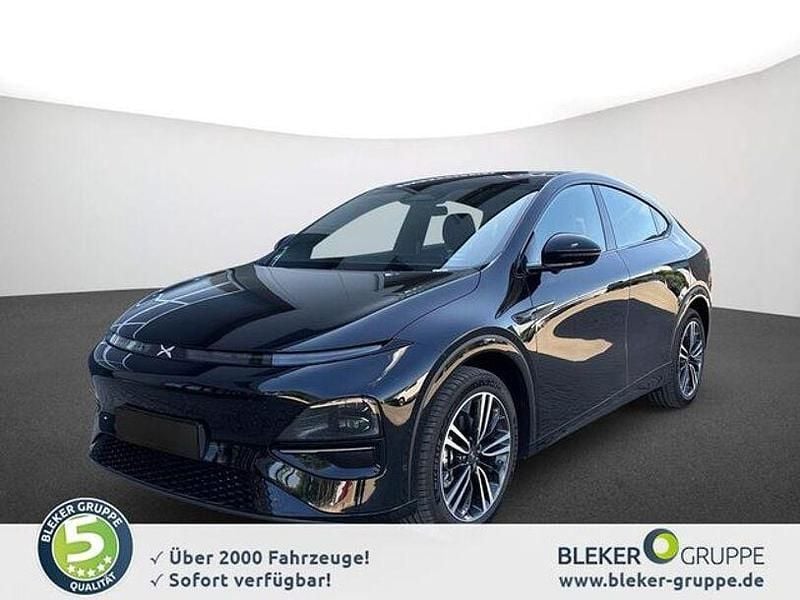 Midnight black Gebraucht 2025 XPENG G6 SUV | 42.980 € - Bild 1/4