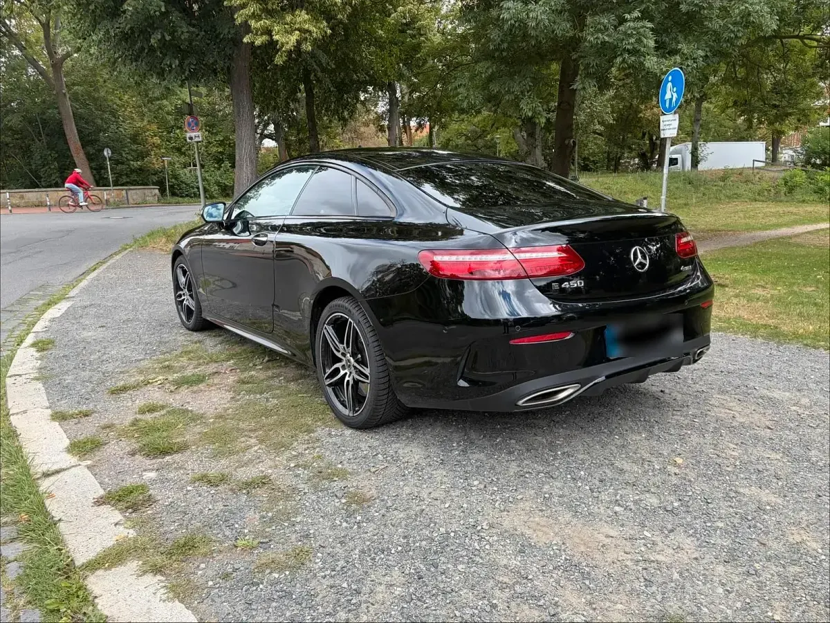 Gebraucht Mercedes E450 367 PS (269 kW) 2019 Schwarz Coupé