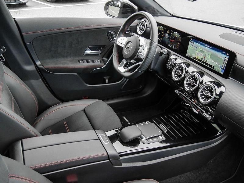 Gebraucht Mercedes CLA250 AMG 224 PS (164 kW) 2023 Silber Limousine