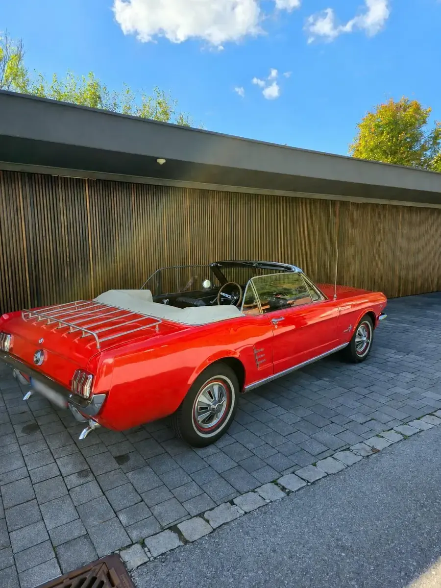 Gebraucht Ford V8 200 PS (147 kW) 1966 Rot Cabrio