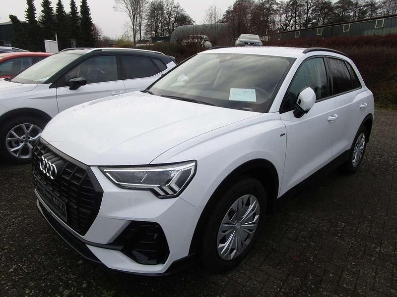 Gletscherweiß metallic Gebraucht 2019 Audi Q3 S-Line SUV | 23.990 € (Guter Preis) - Bild 1/4
