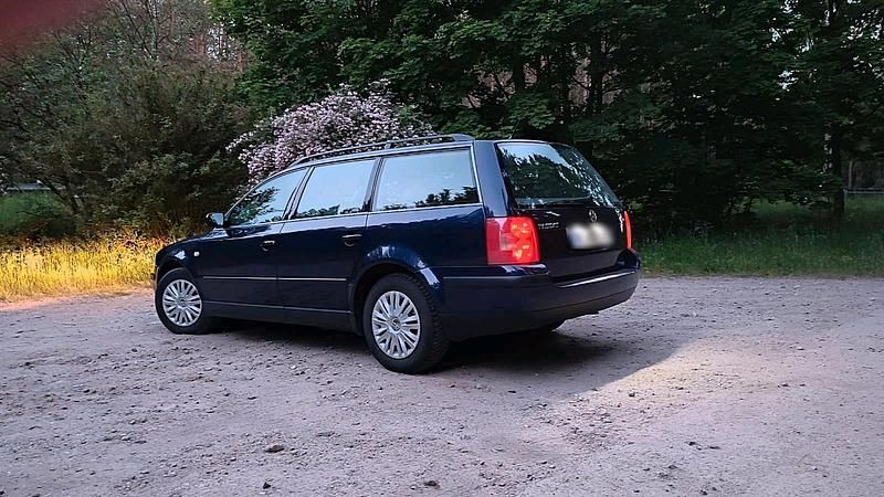 Gebraucht VW Passat 150 PS (110 kW) 2000 Grün Kombi