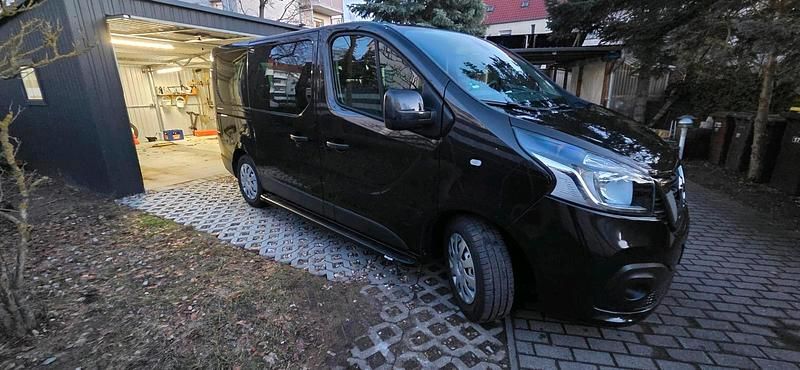Gebraucht Nissan NV300 145 PS (106 kW) 2018 Schwarz Van