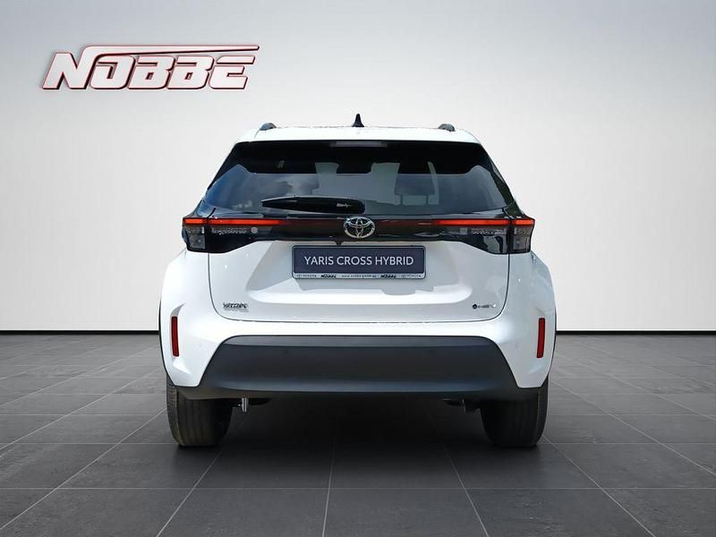Gebraucht Toyota Yaris Cross 131 PS (96 kW) 2025 Schneeweiß SUV