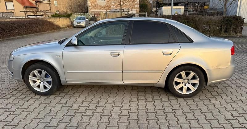 Gebraucht Audi A4 130 PS (95 kW) 2005 Silber Limousine
