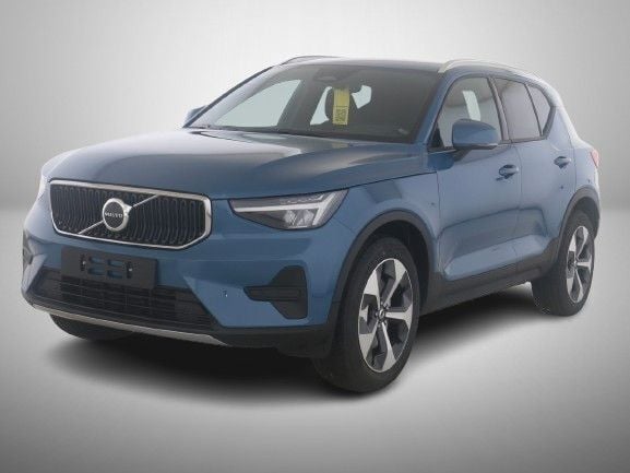Gebraucht Volvo XC40 163 PS (119 kW) 2024 Fjord blue / metallic SUV