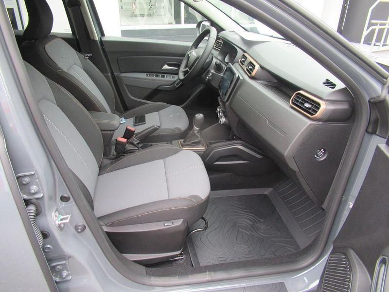 Gebraucht Dacia Duster Extreme 150 PS (110 kW) 2024 Grau SUV
