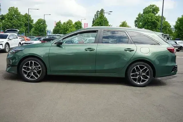 Gebraucht Kia Ceed 160 PS (117 kW) 2023 Andere Kleinwagen