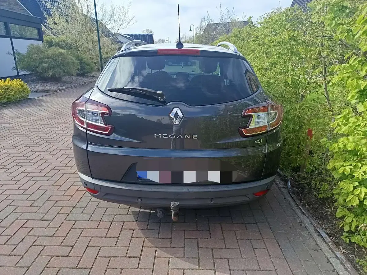 Gebraucht Renault Mégane GrandTour 110 PS (80 kW) 2012 Blau Kombi